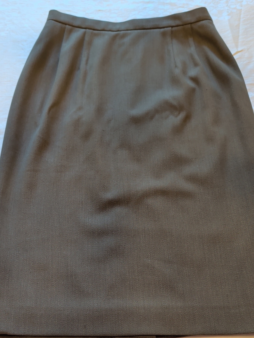 Vintage Jaeger Pencil Skirt - Olive Khaki Size 12 Sleek Office Staple